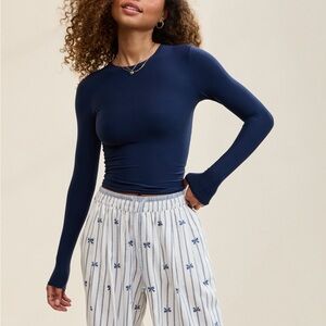 NWT Aerie Smoothez Long Sleeve Crew T-Shirt Navy Blue Large Fitted Smoothing Top